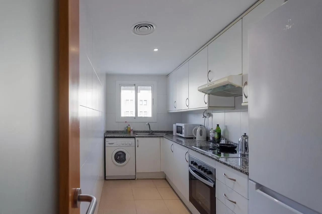 Comfortable Apartment With A Swimming Pool, 250M To The Sea. Lloret de Mar 0*,  Hiszpania