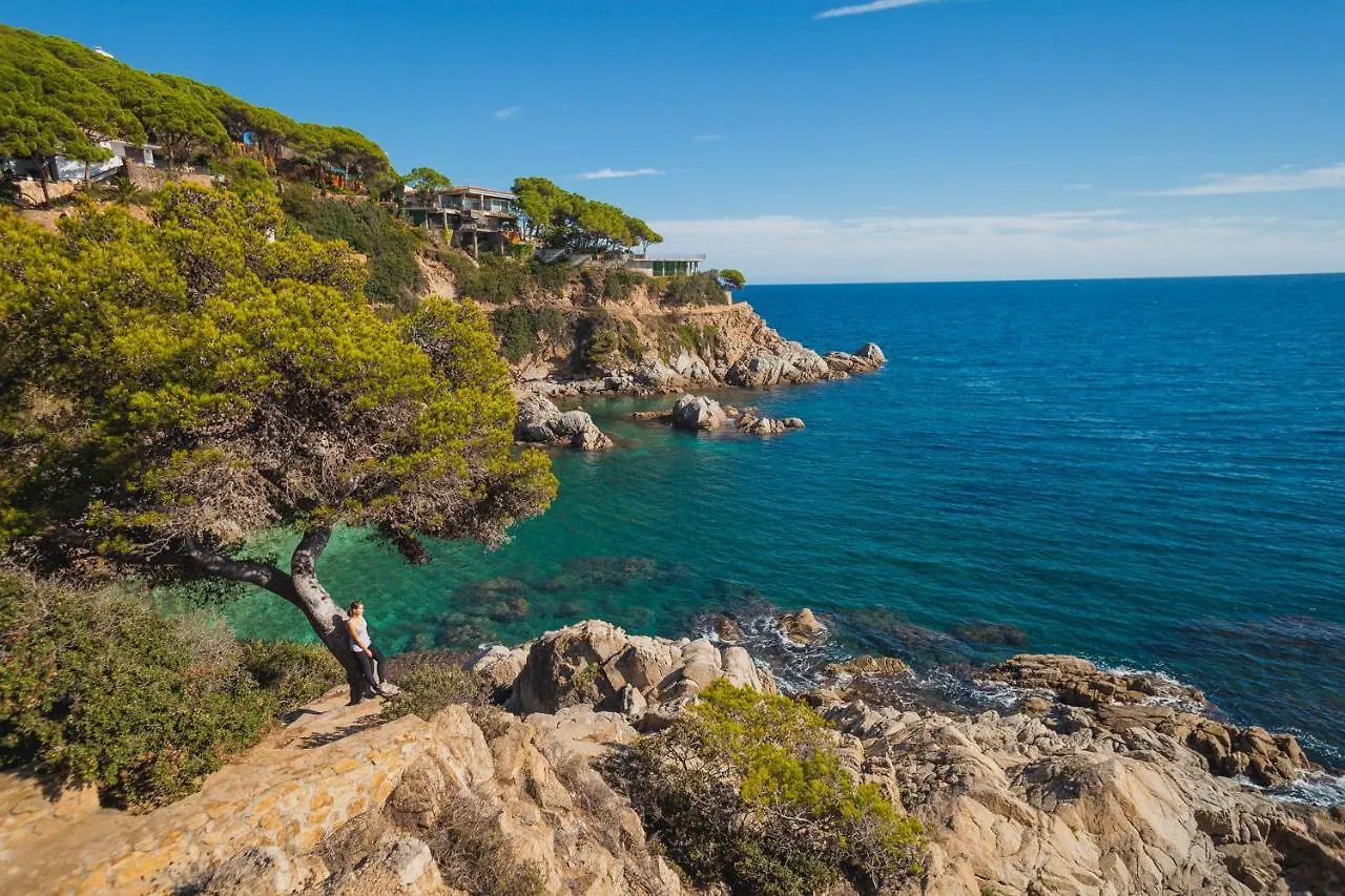 Comfortable Apartment With A Swimming Pool, 250M To The Sea. Lloret de Mar 0*,  Hiszpania